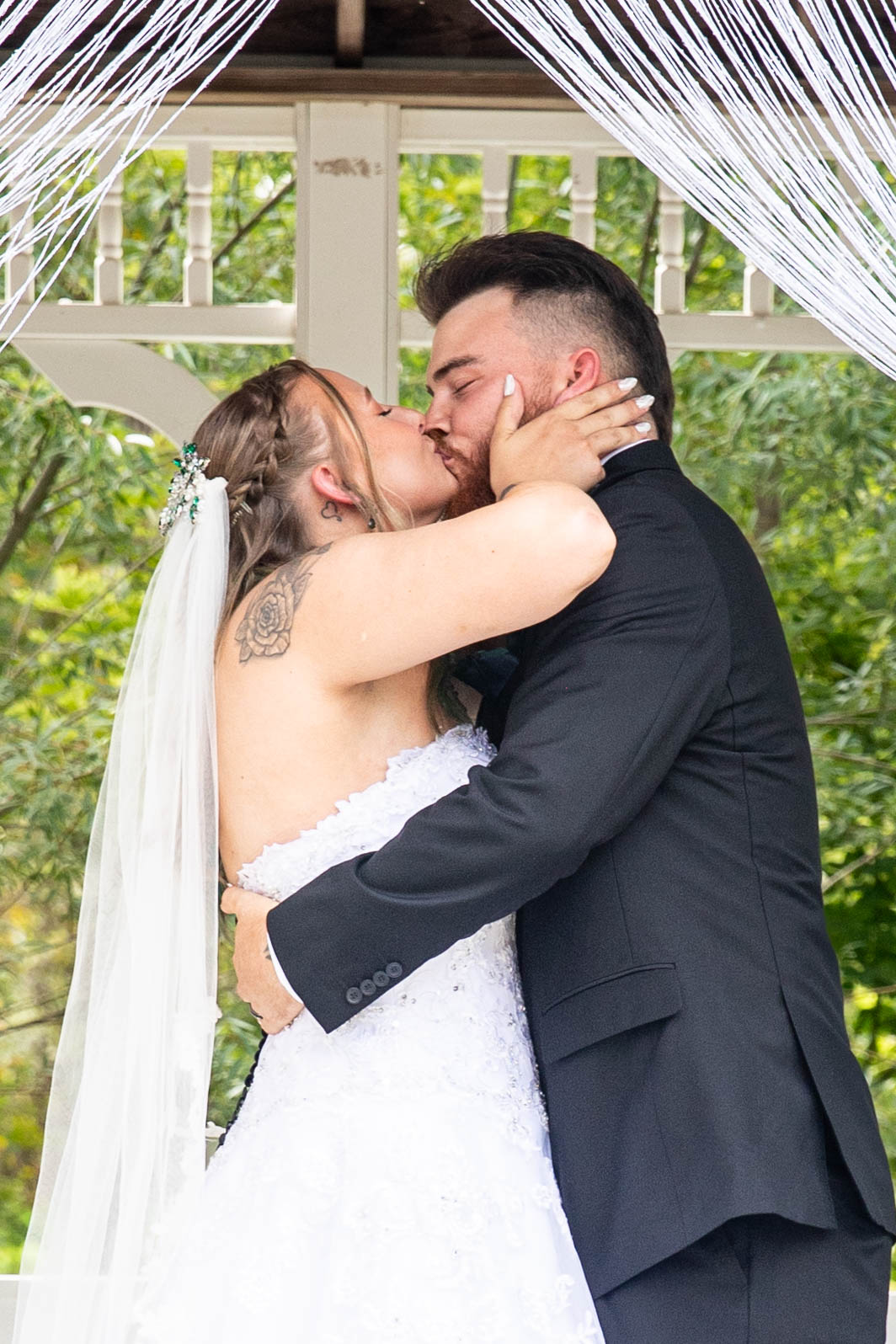 wedding photographer in cedar rapids